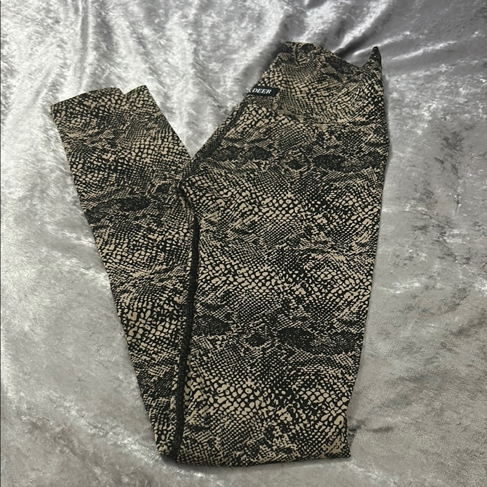 K Deer Snakeskin Print Leggings - Black and Cream